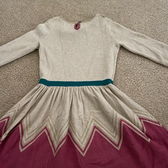 Beautiful Mini Boden long sleeve dress size 3-4Y - Picture 5 of 5